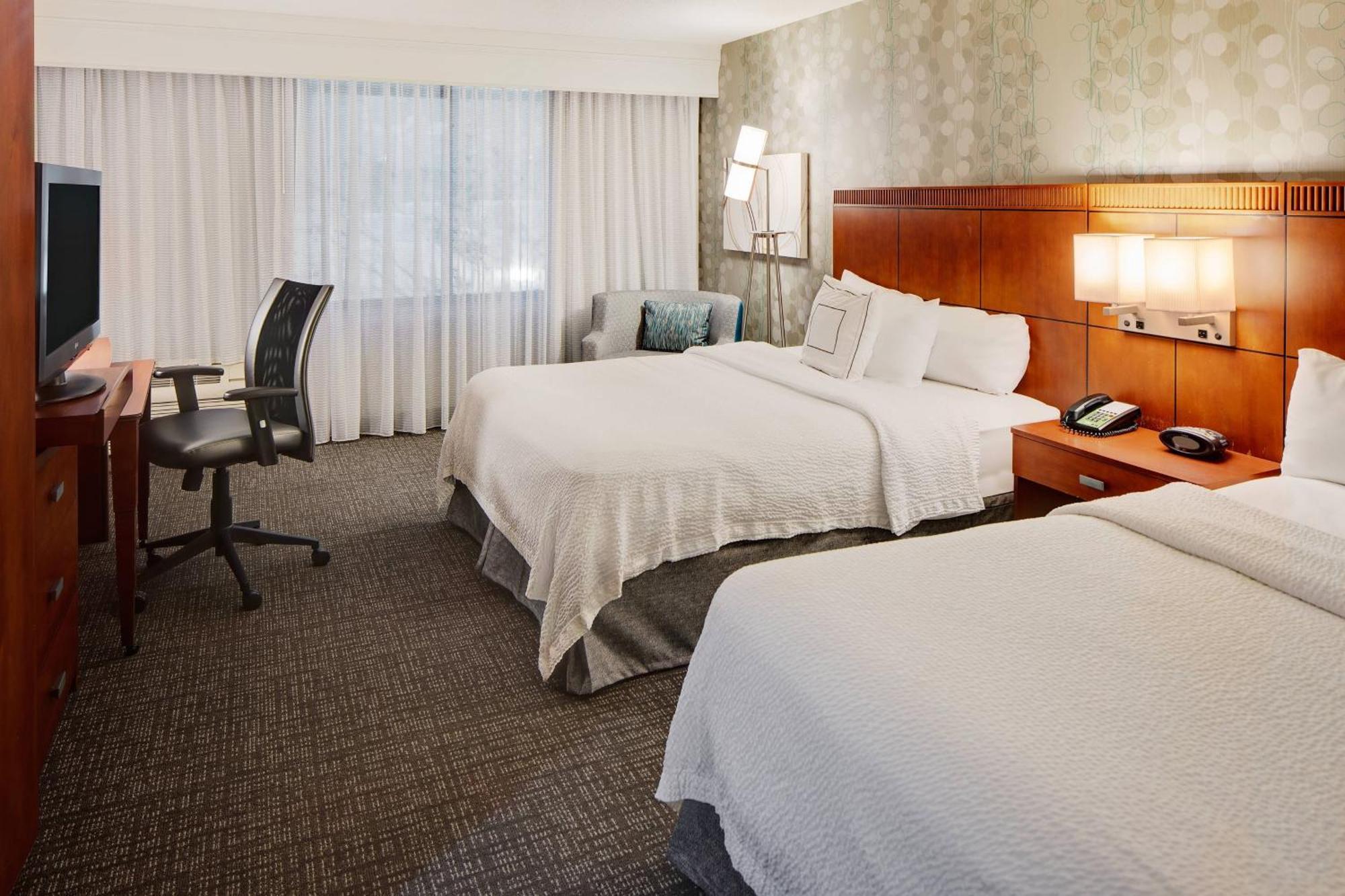 Courtyard By Marriott Pittsburgh West Homestead Waterfront Екстер'єр фото