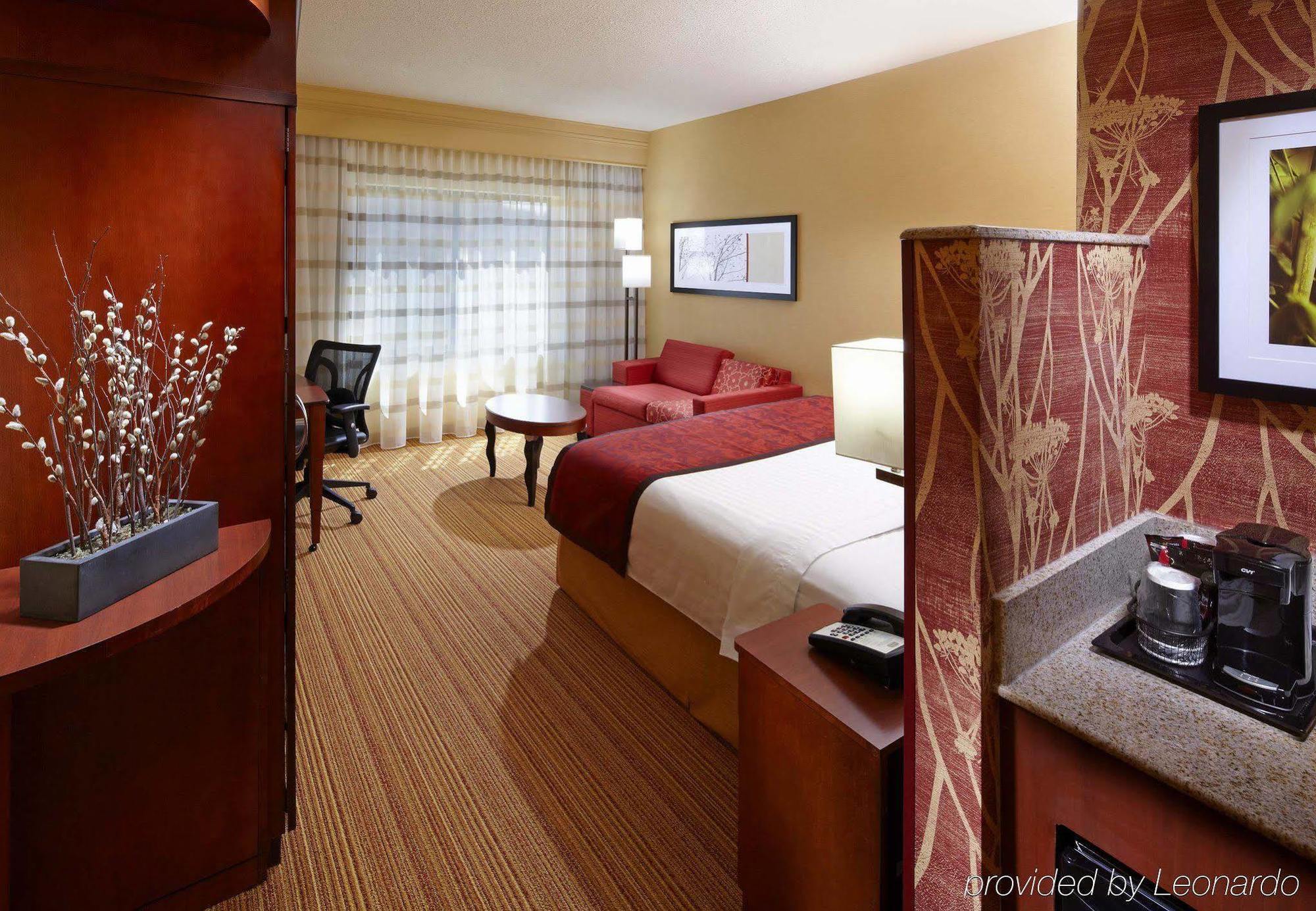 Courtyard By Marriott Pittsburgh West Homestead Waterfront Номер фото